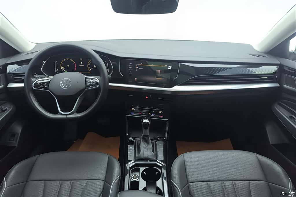 Volkswagen Passat, 2024 12