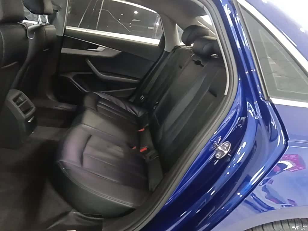 Audi A4L, 2019 17
