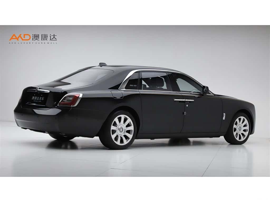 Rolls-Royce Ghost, 2022 3