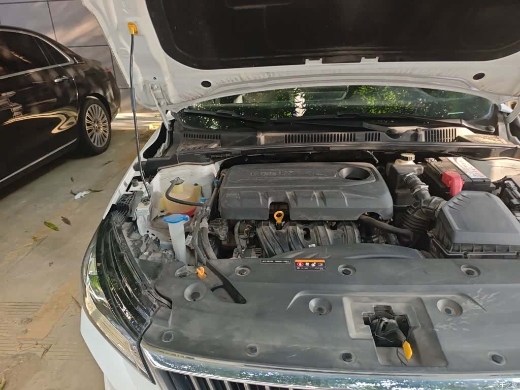 Geely Emgrand, 2023 21