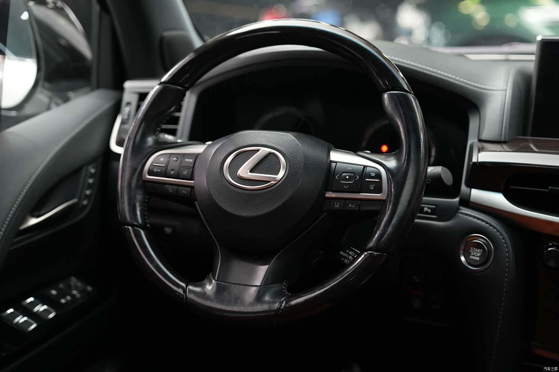Lexus LX, 2020 21