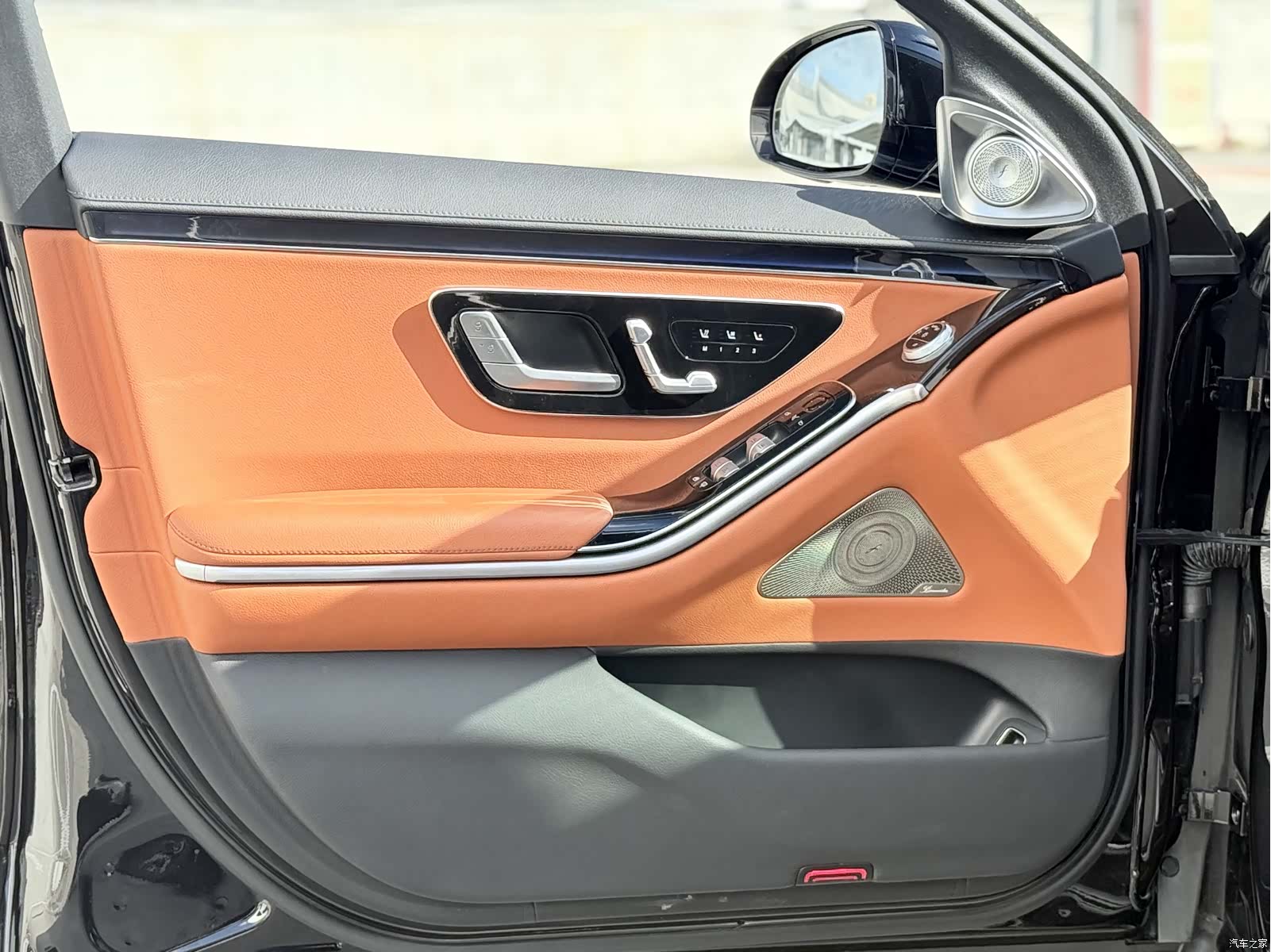 Mercedes-Benz S-Class, 2025 14