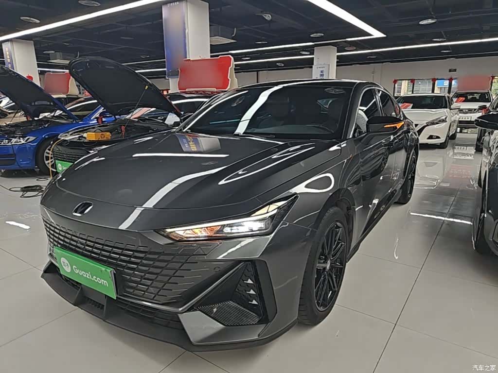 Changan UNI-V, 2022 1