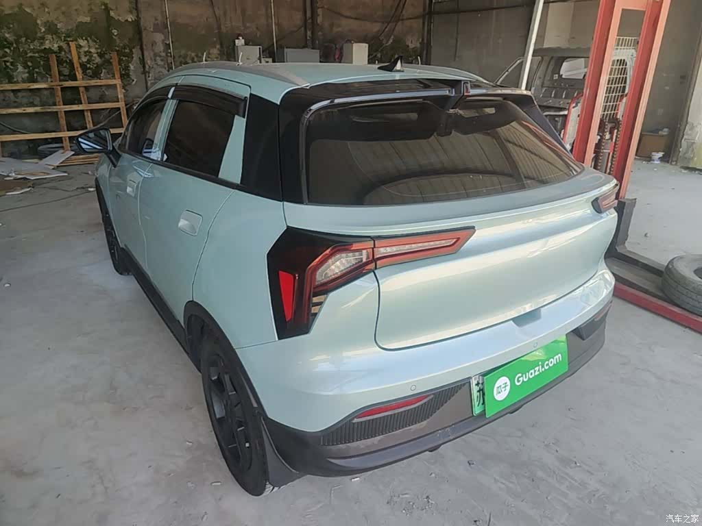 Geely E, 2022 все фото
