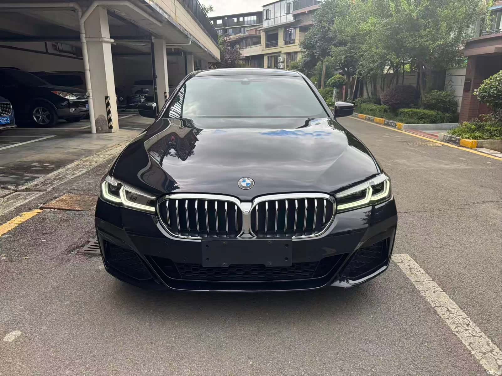BMW 5 Series, 2022 1