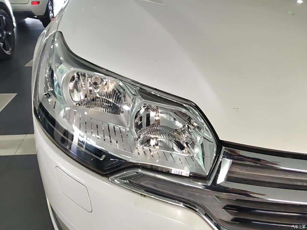 Citroen C5, 2015 13