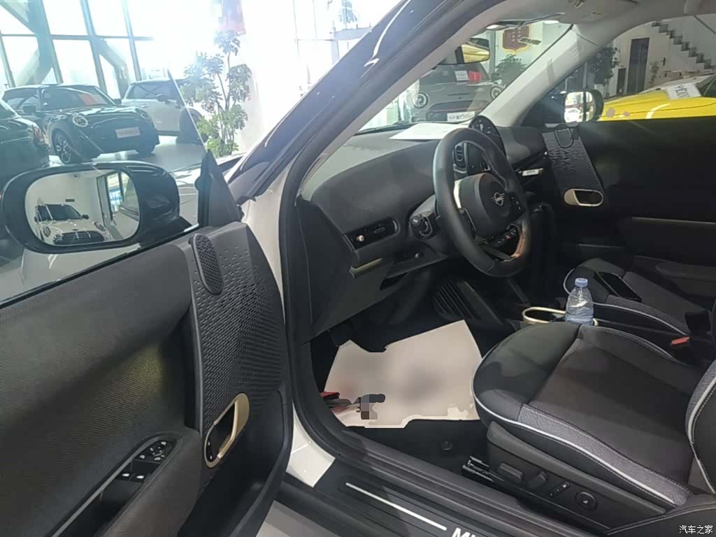 Mini Cooper, 2024 16