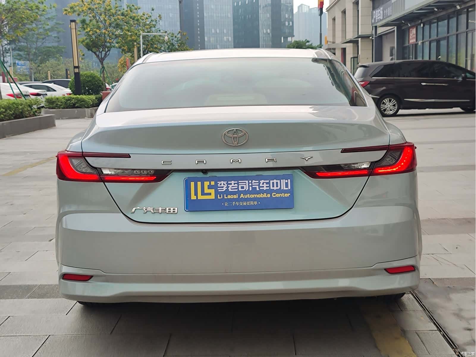 Toyota Camry, 2025 4