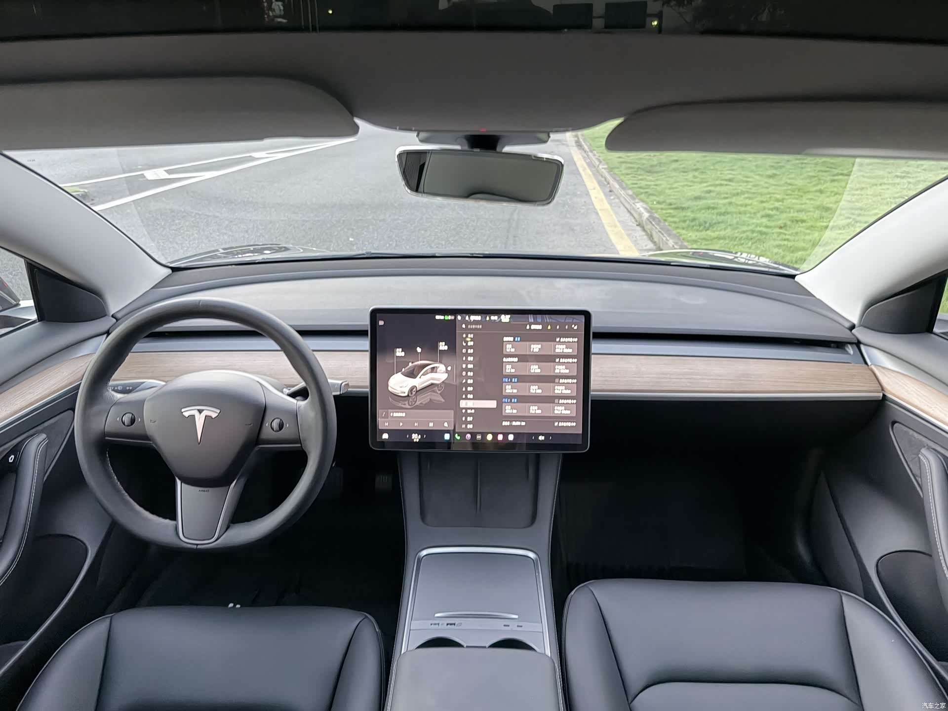 Tesla Model 3, 2022 9