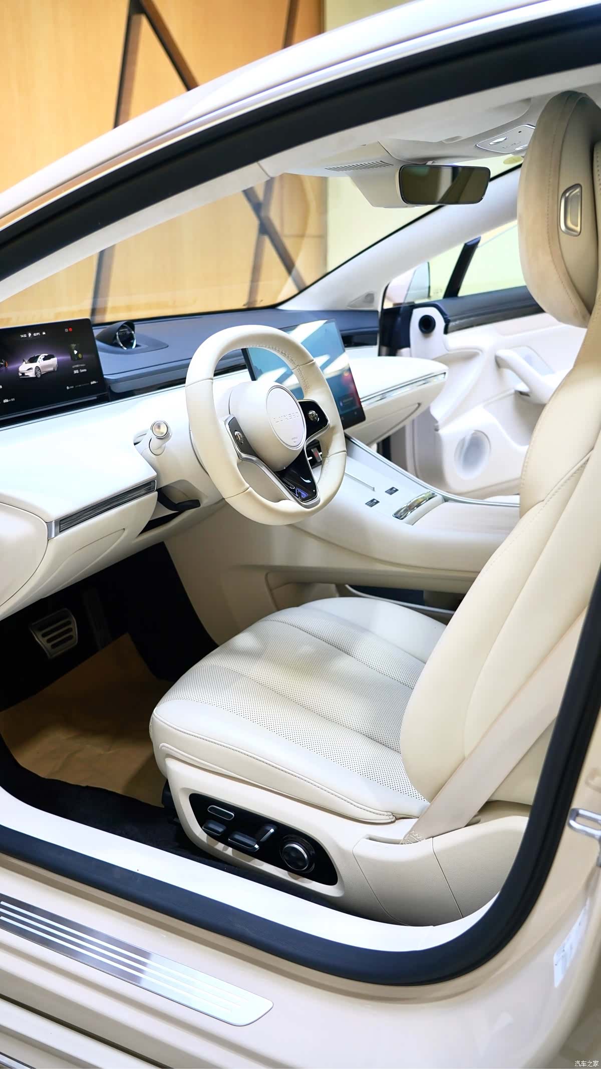 Luxeed S7, 2025 4