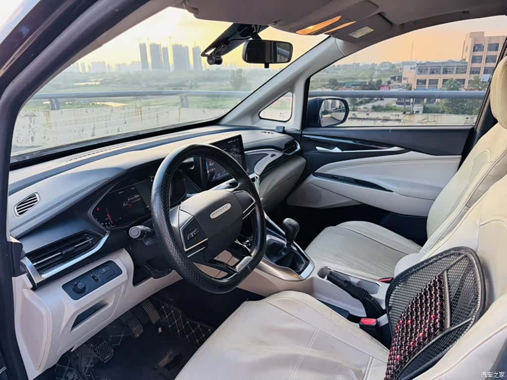 Maxus G50, 2022 11