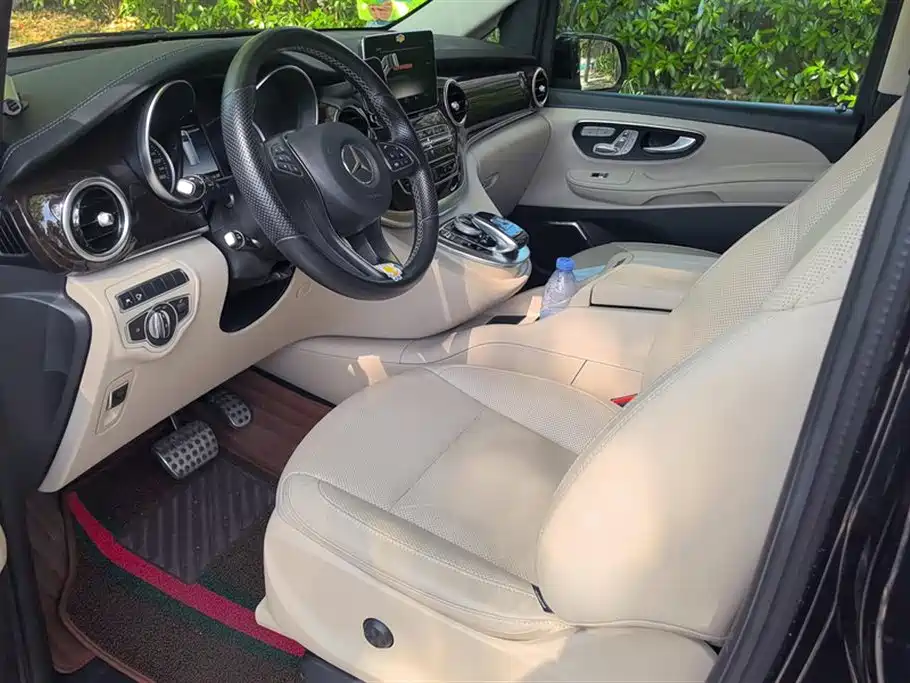 Mercedes-Benz V-class Mercedes-Benz V-class