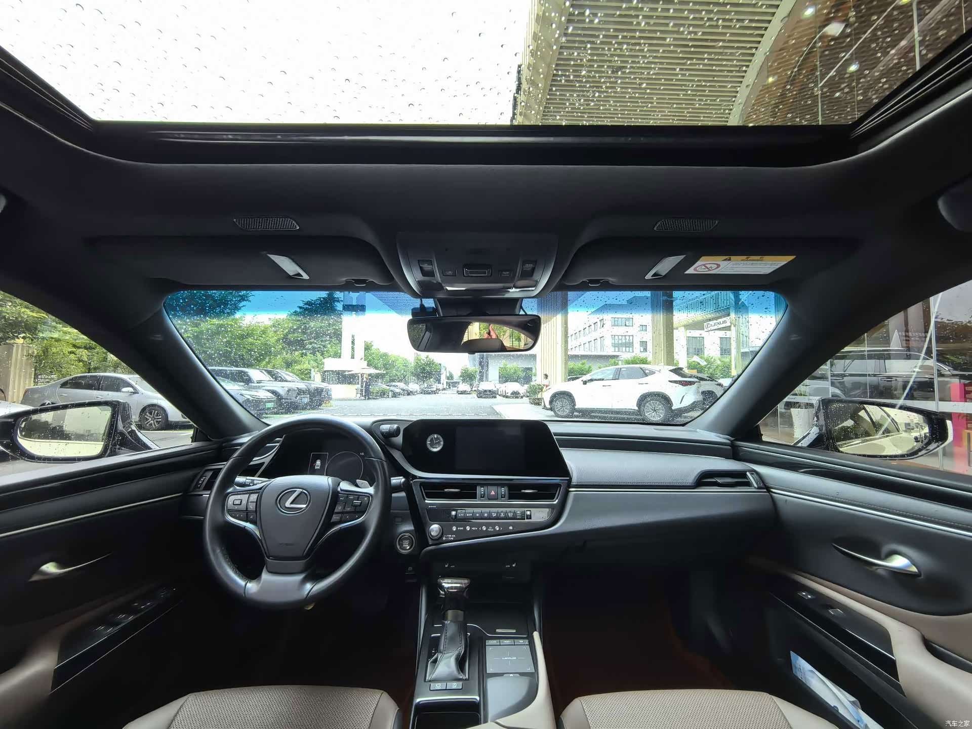 Lexus ES, 2022 10