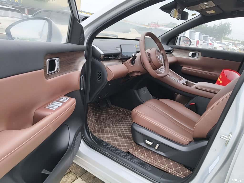 Wuling Starlight, 2025 16