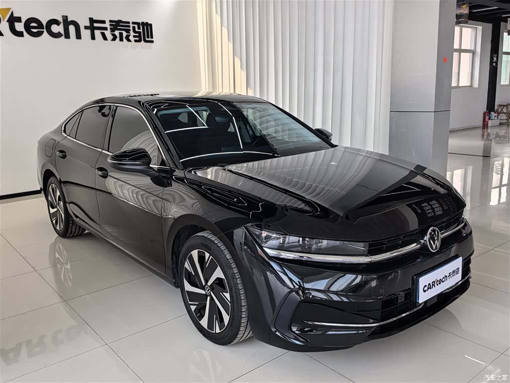 Volkswagen Magotan, 2025 3