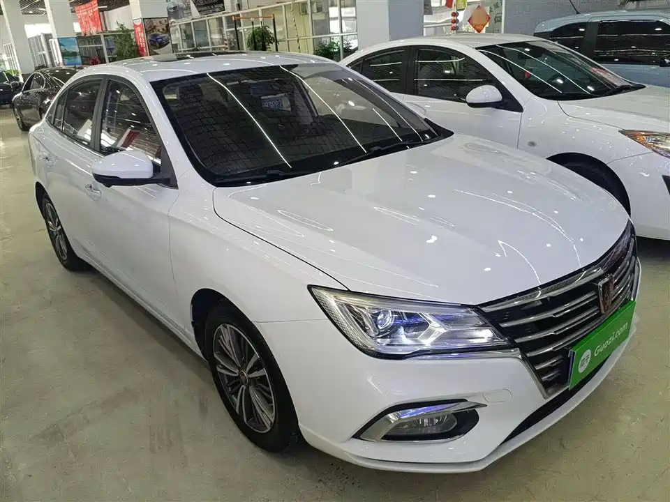 Roewe i5
