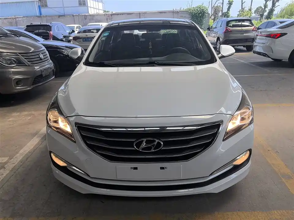 Hyundai Name picture