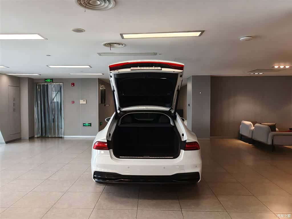 Audi A7, 2025 6