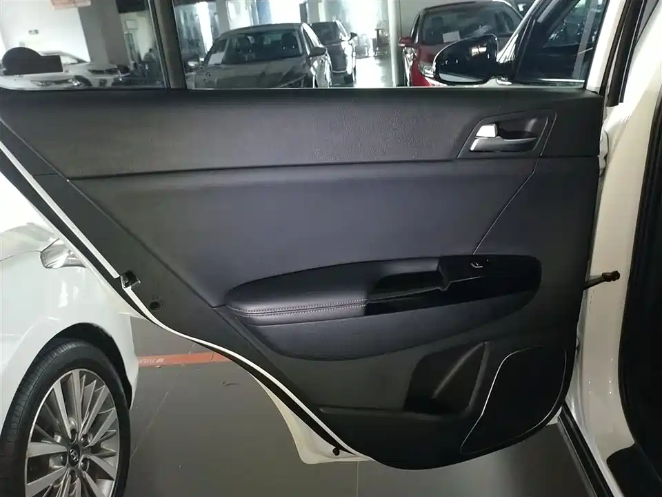 Kia KX5