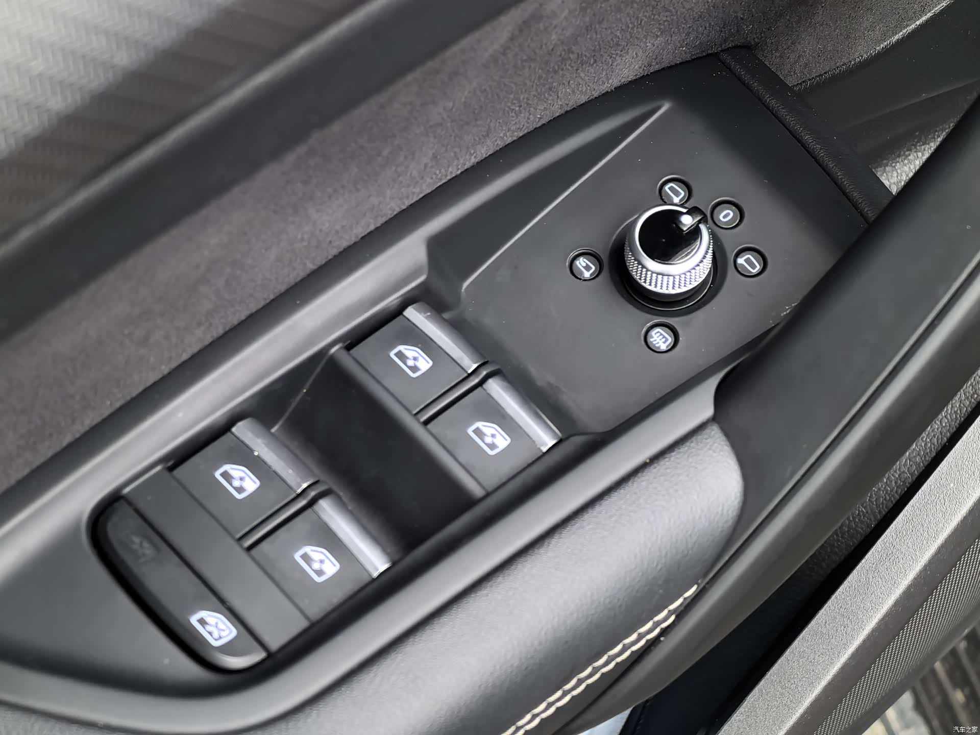 Audi Q5L, 2022 21