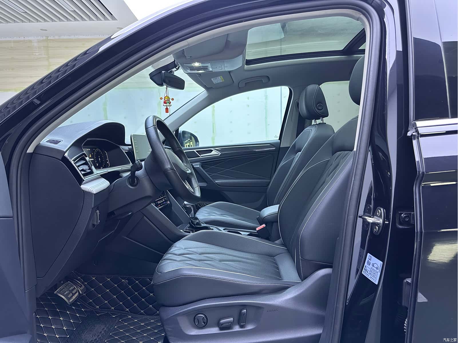 Volkswagen Tiguan L, 2024 8