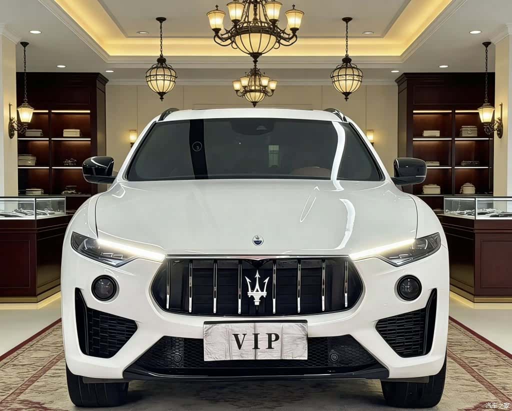 Maserati Levante, 2022 2