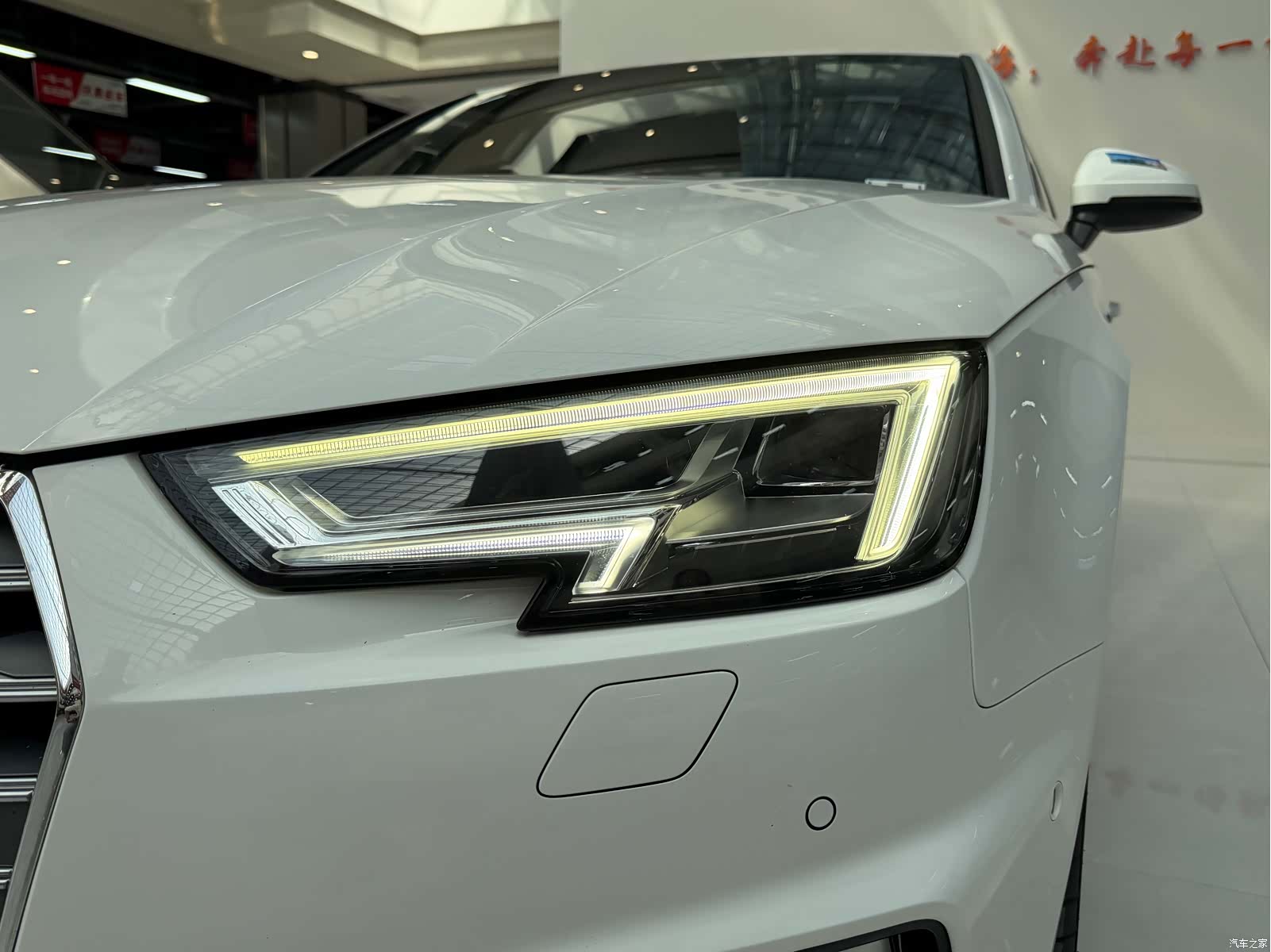 Audi A4L, 2019 14