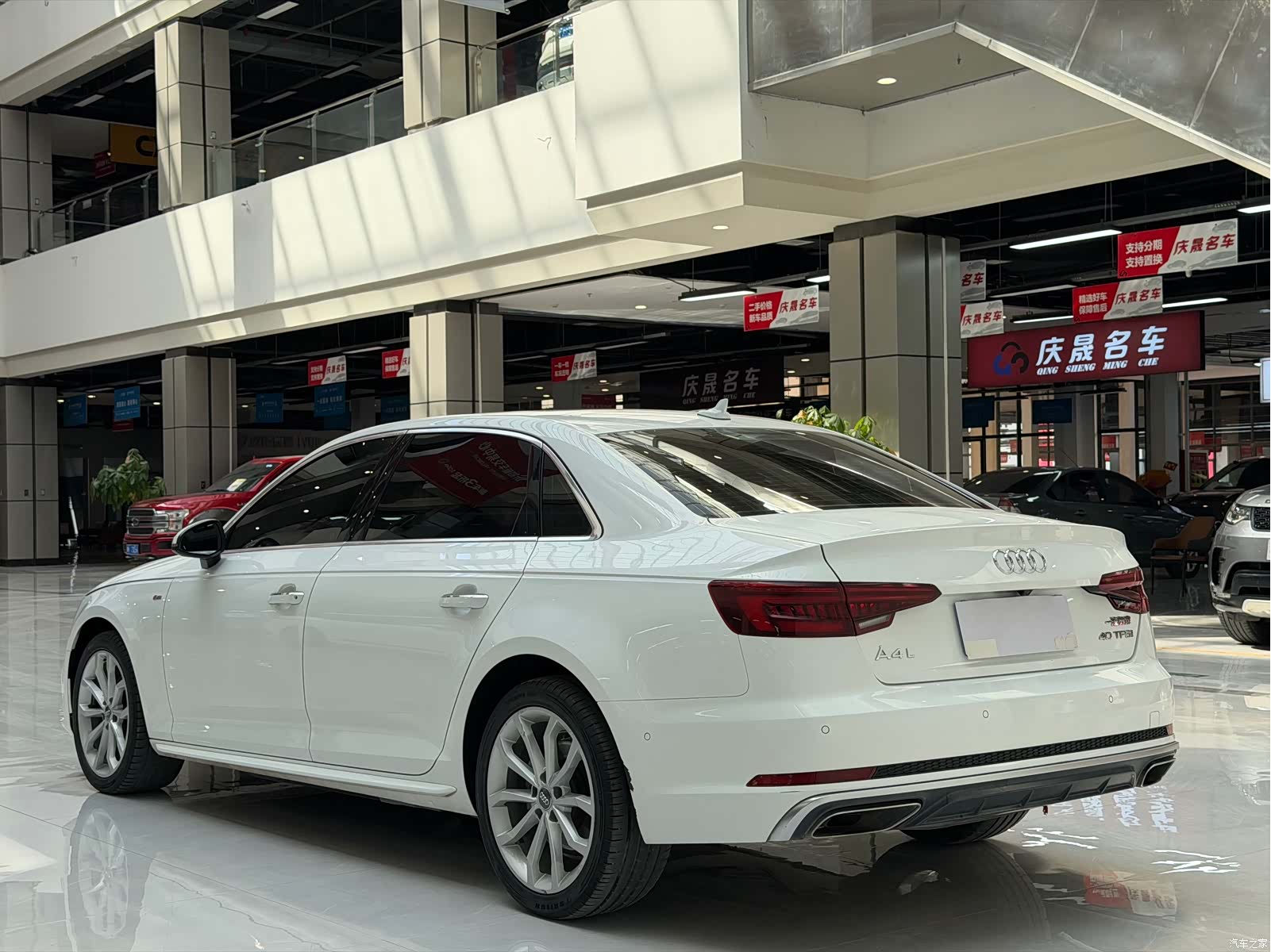 Audi A4L, 2019 6