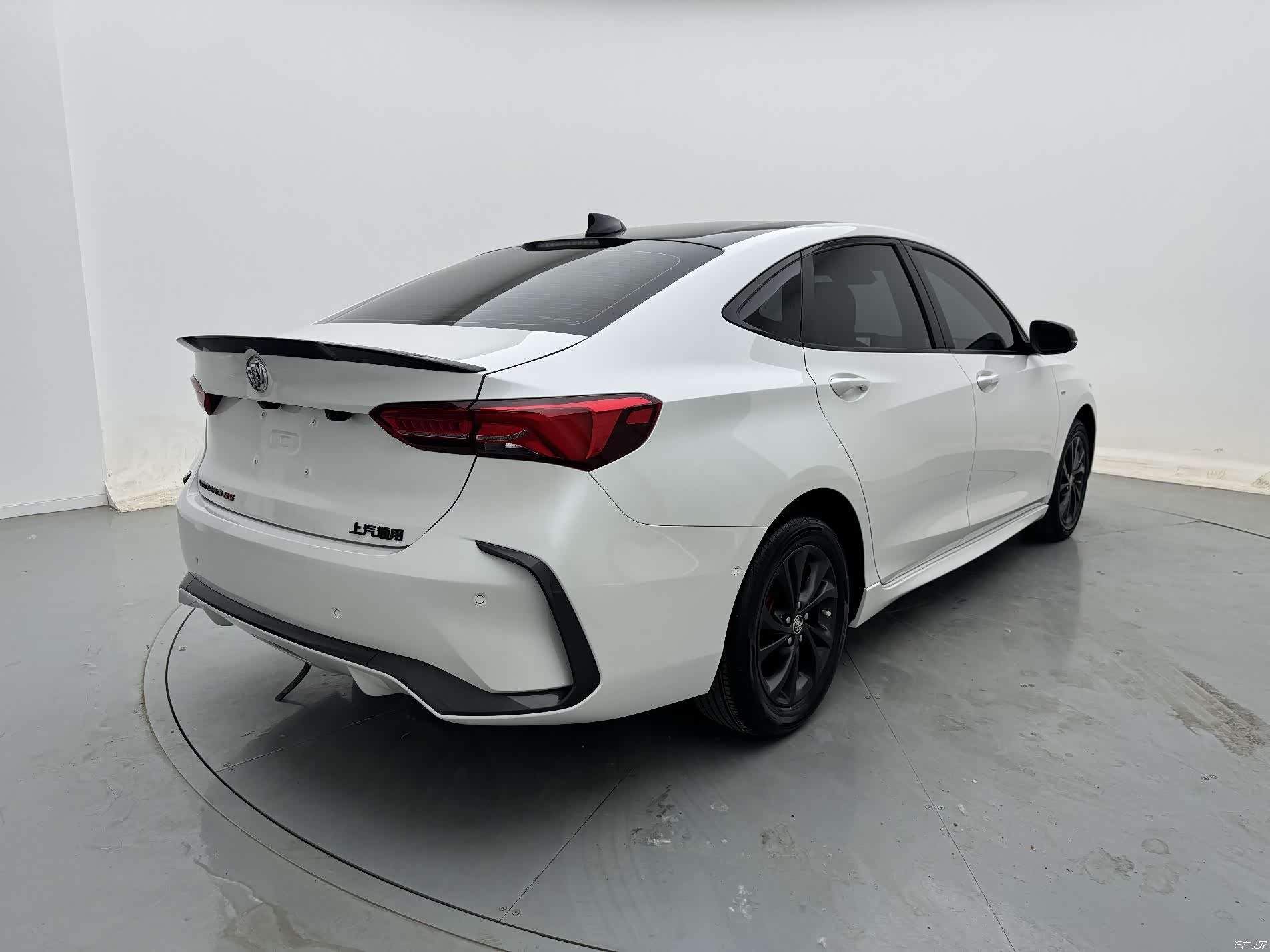 Buick Verano, 2022 7