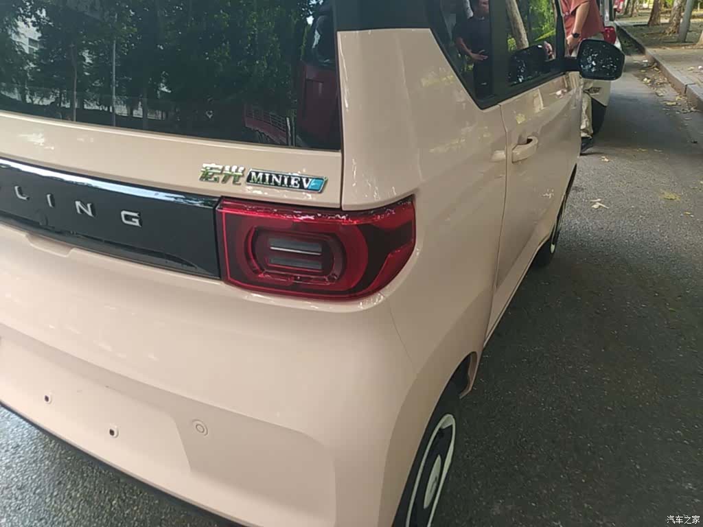 Wuling MINIEV, 2021 8
