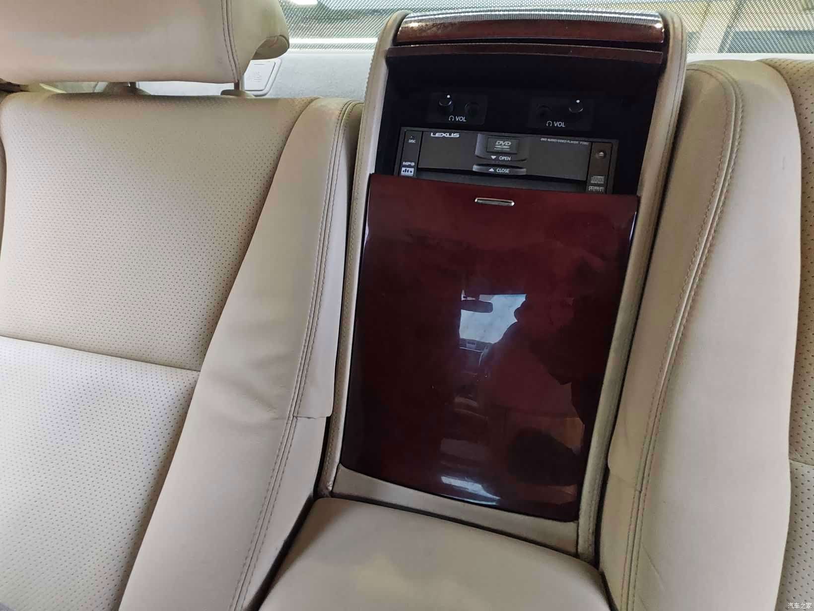 Lexus LS, 2007 36