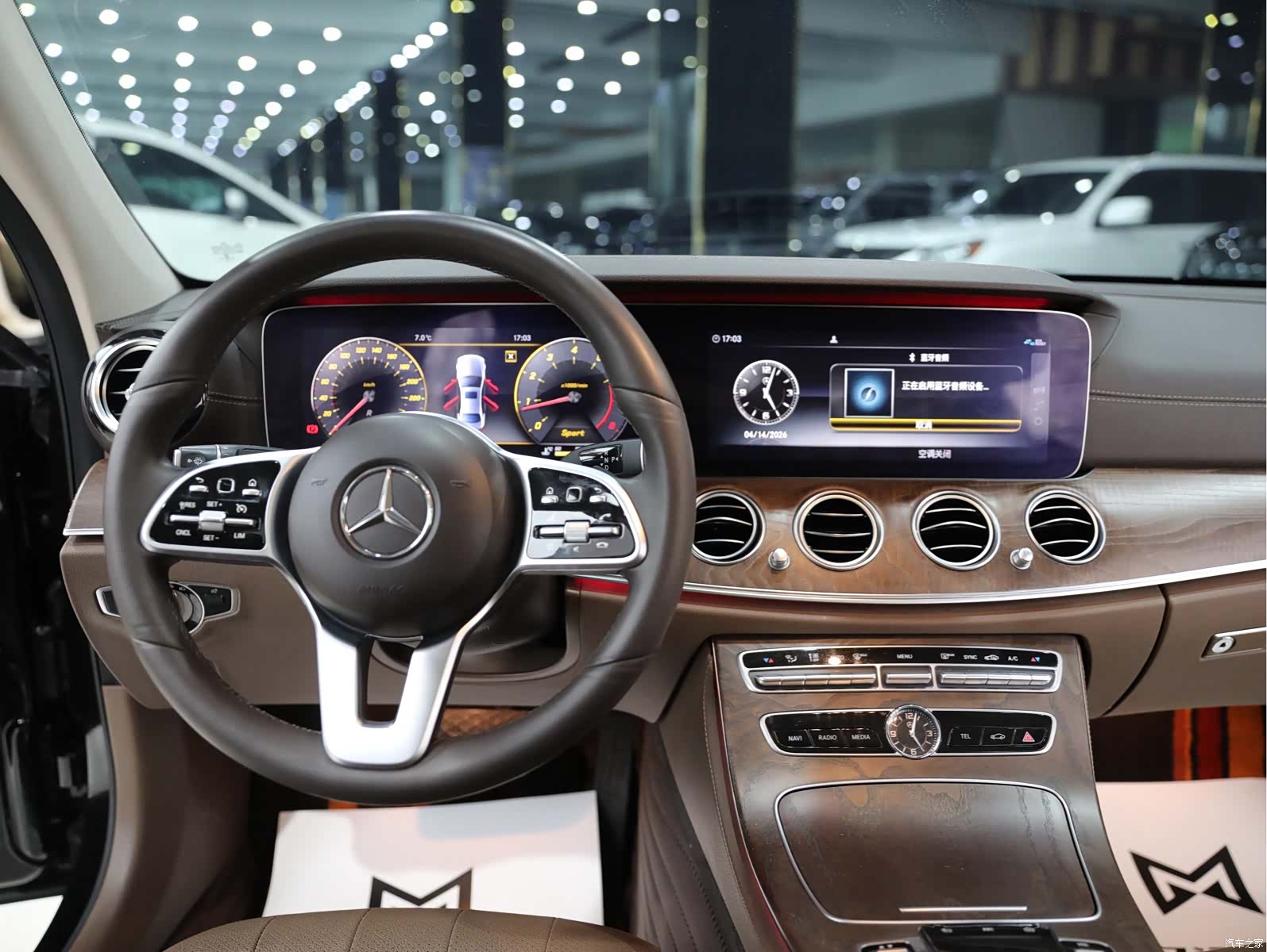 Mercedes-Benz E-Class, 2019 11