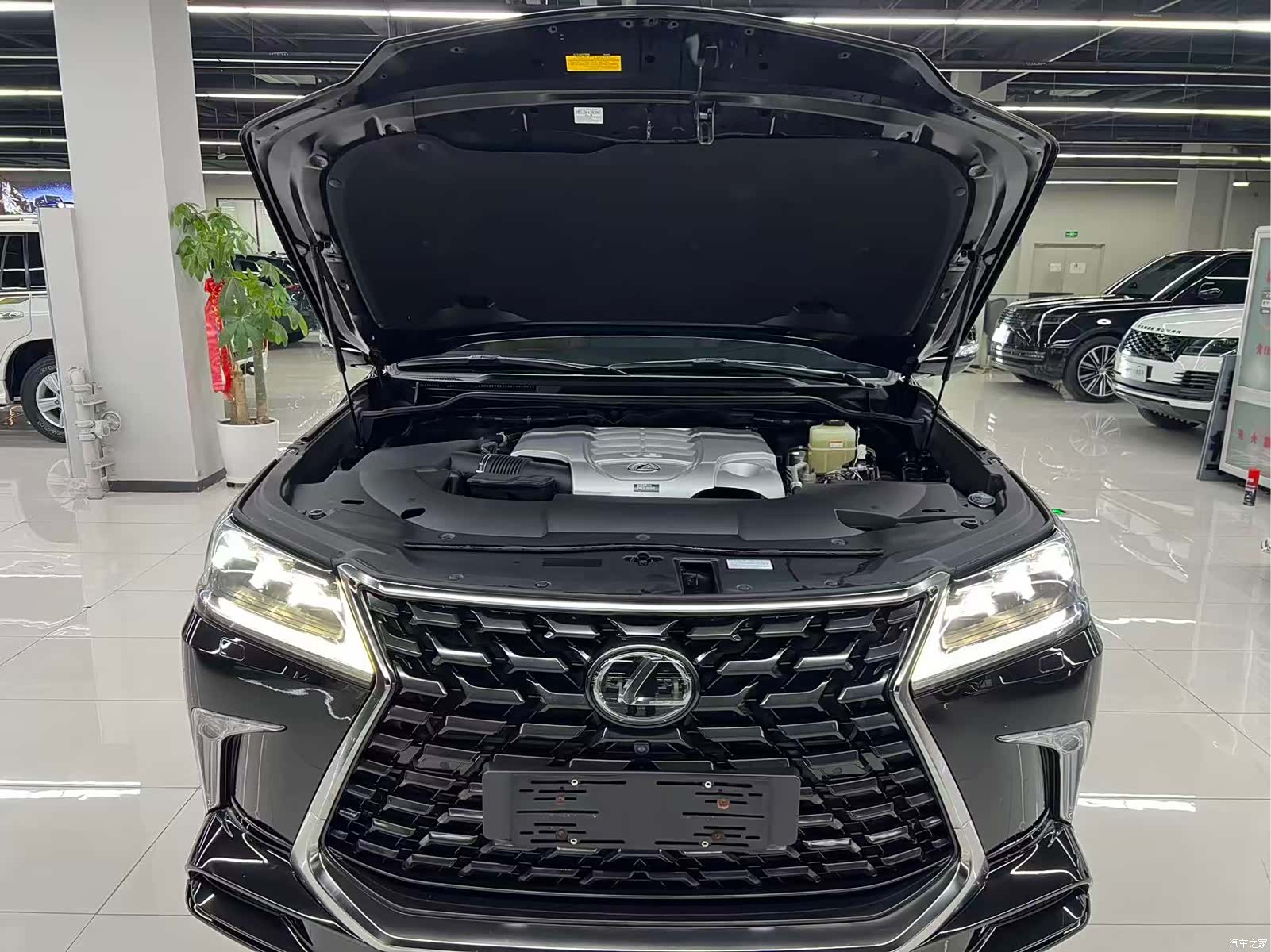 Lexus LX, 2022 27
