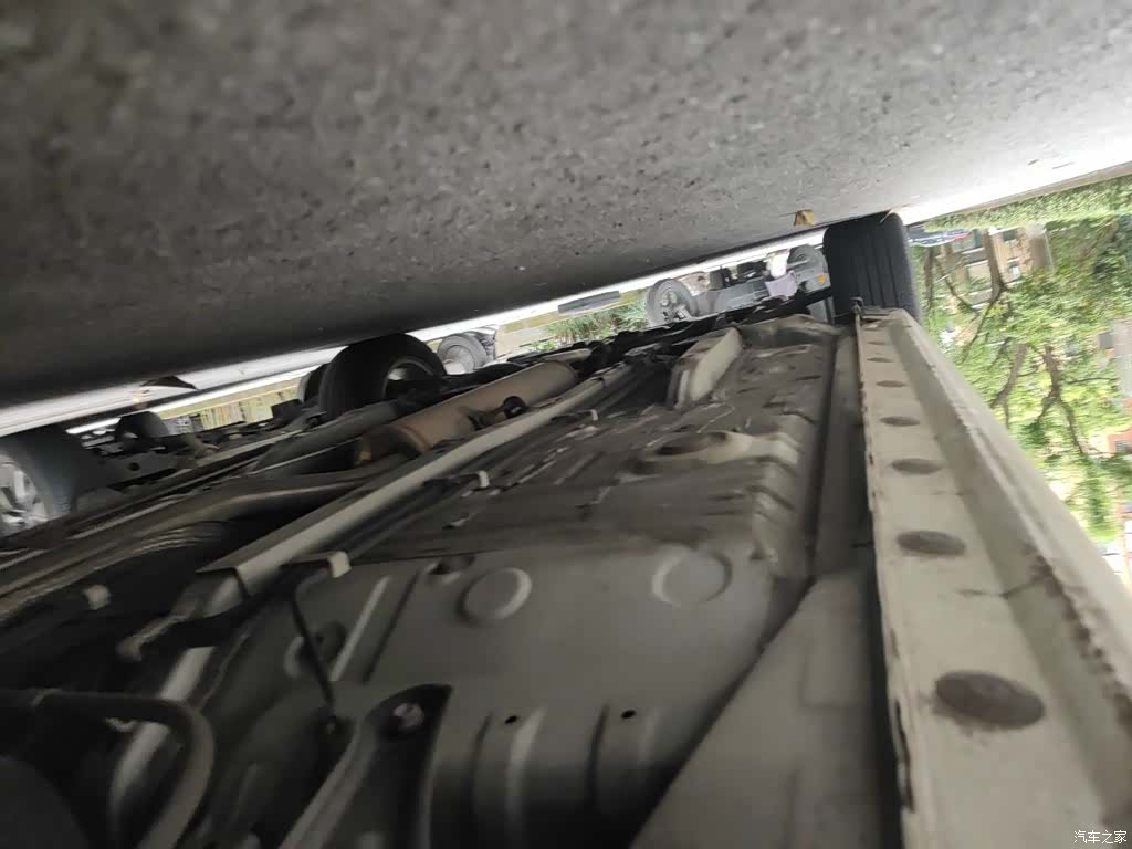 Toyota YARiS L, 2015 19