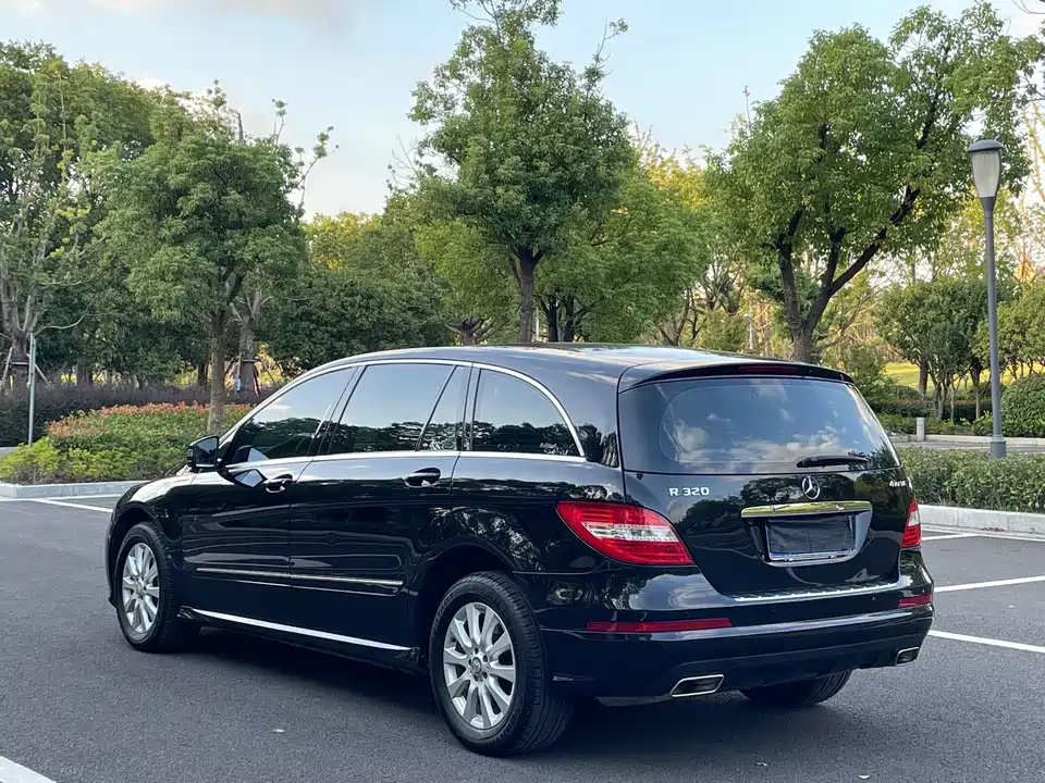 Mercedes-Benz R-class