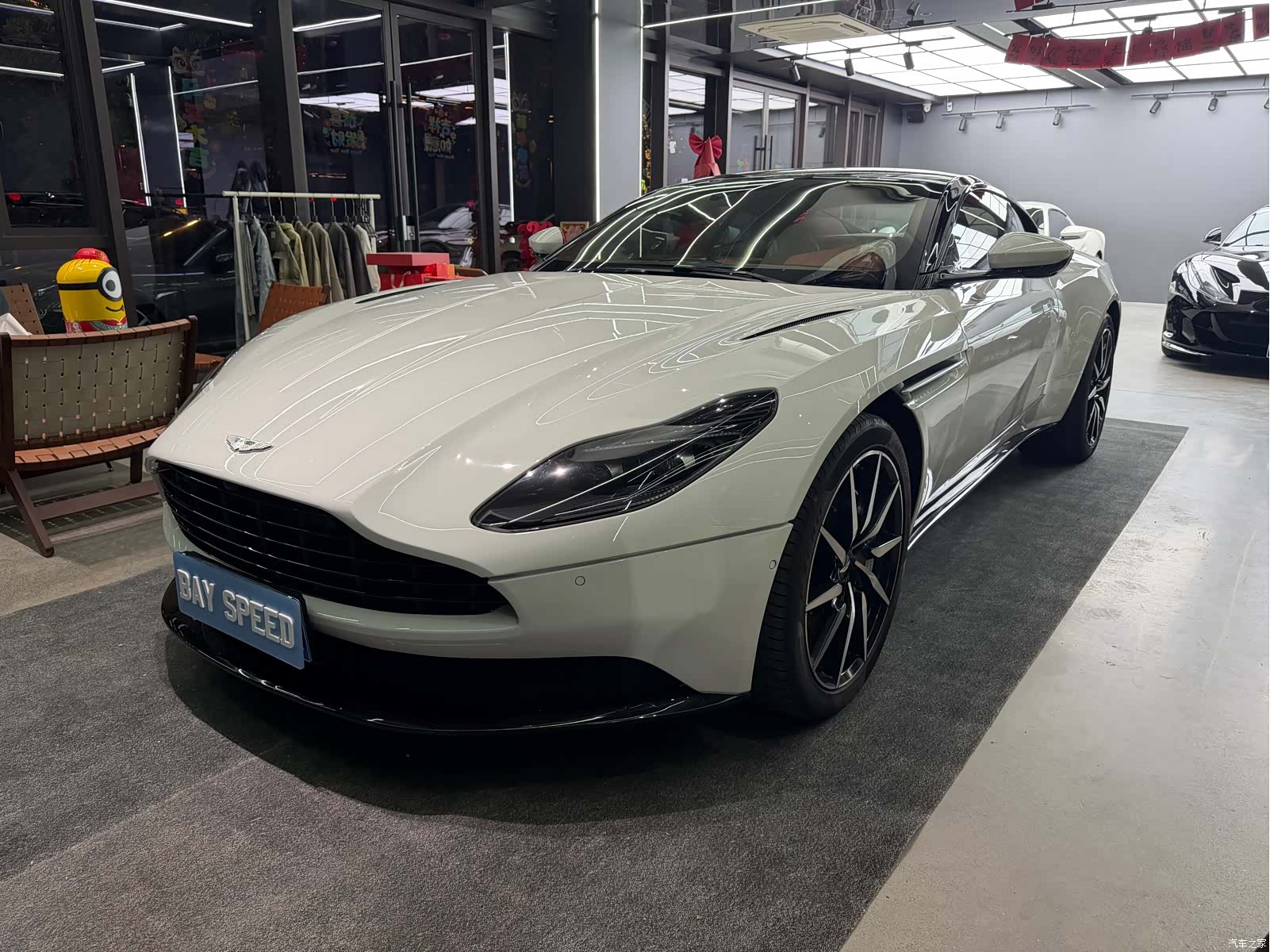 Aston Martin DB11, 2018 2