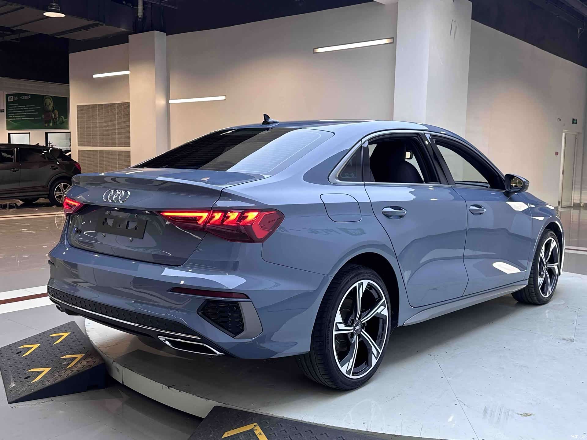 Audi A3, 2022 все фото