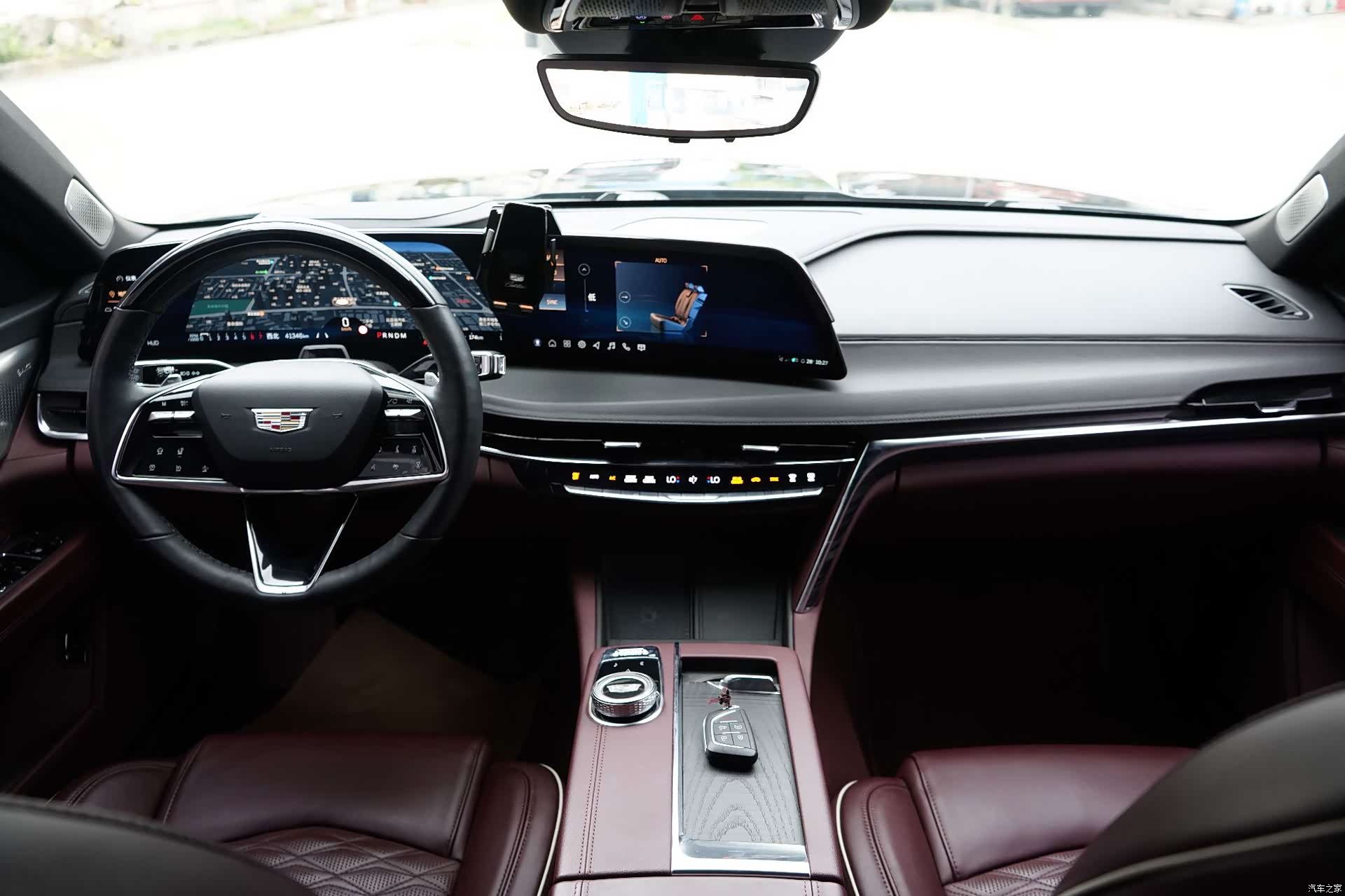 Cadillac CT6, 2024 все фото