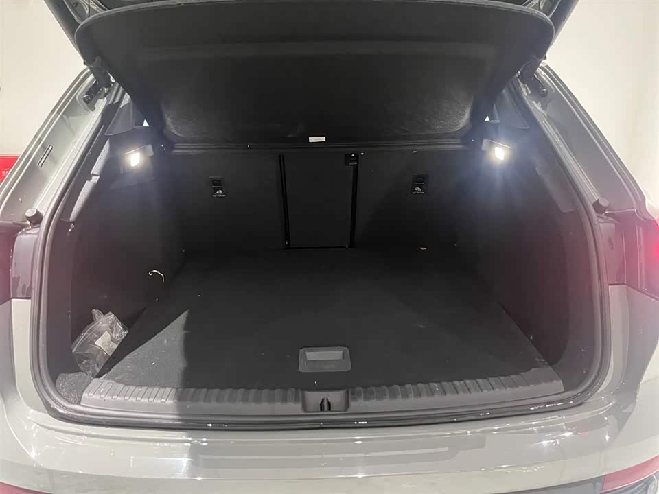 Audi Q4 Audi Q4