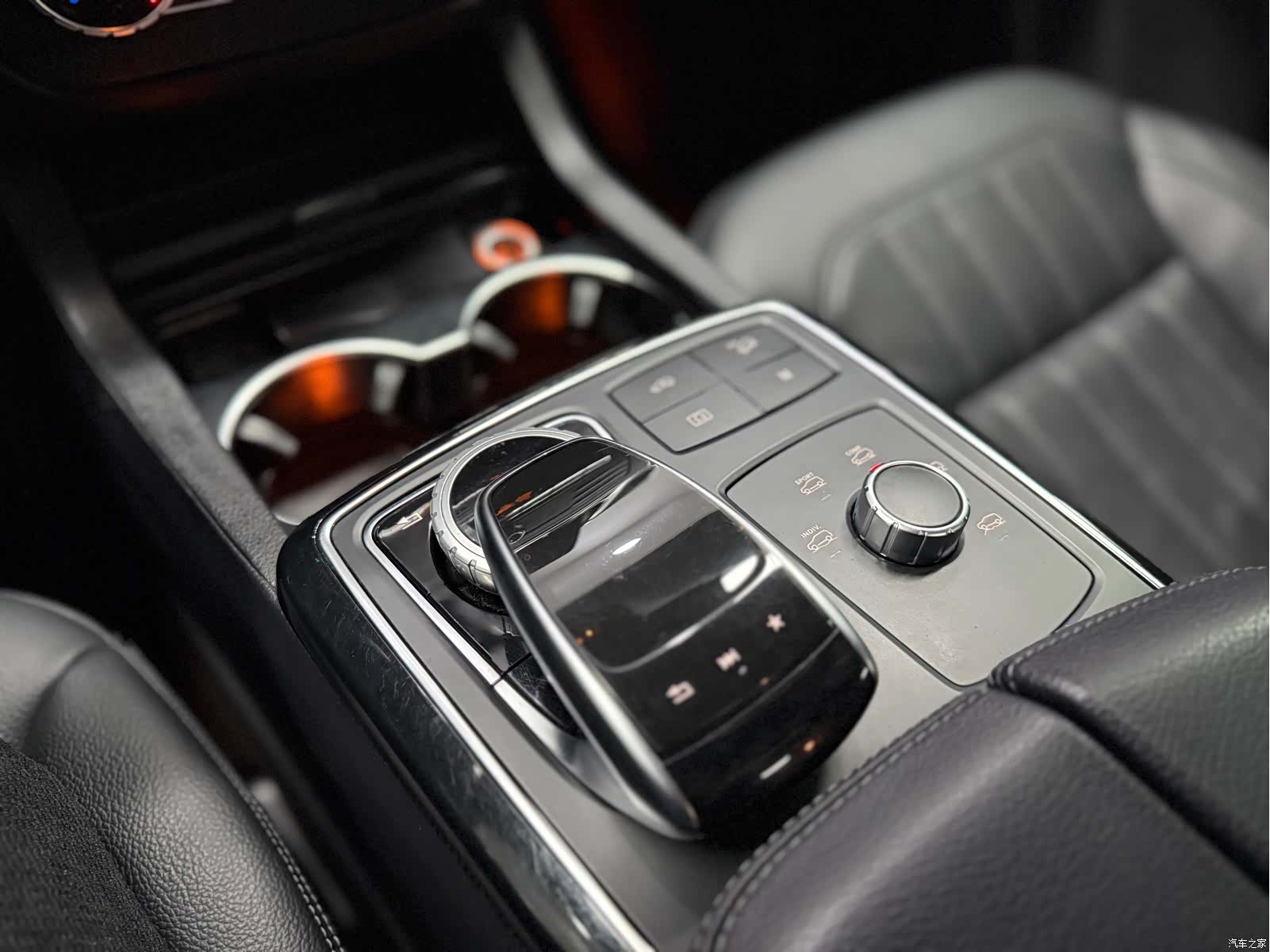 Mercedes-Benz GLS, 2017 35