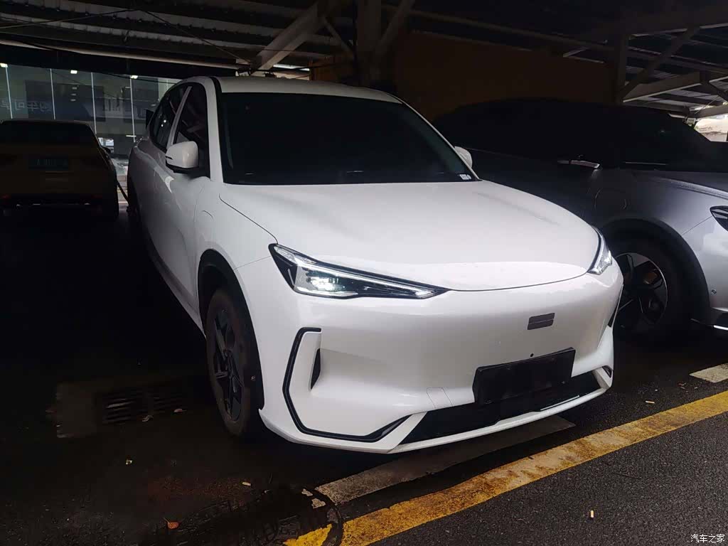 Geely Galaxy E5, 2024 3