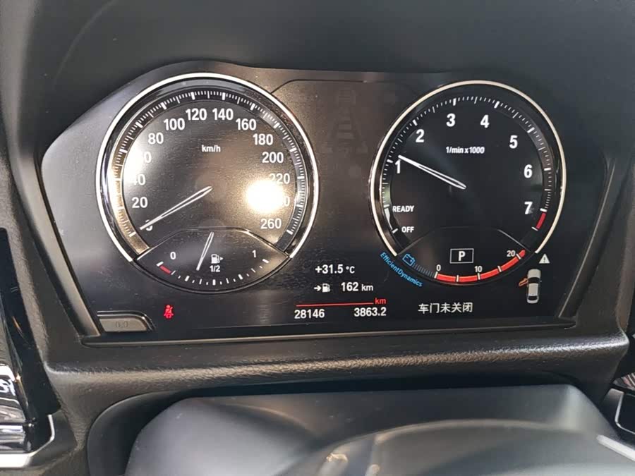 BMW 1 Series 2023, фото 11