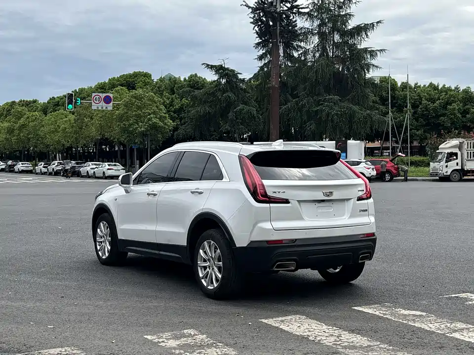 Cadillac XT4
