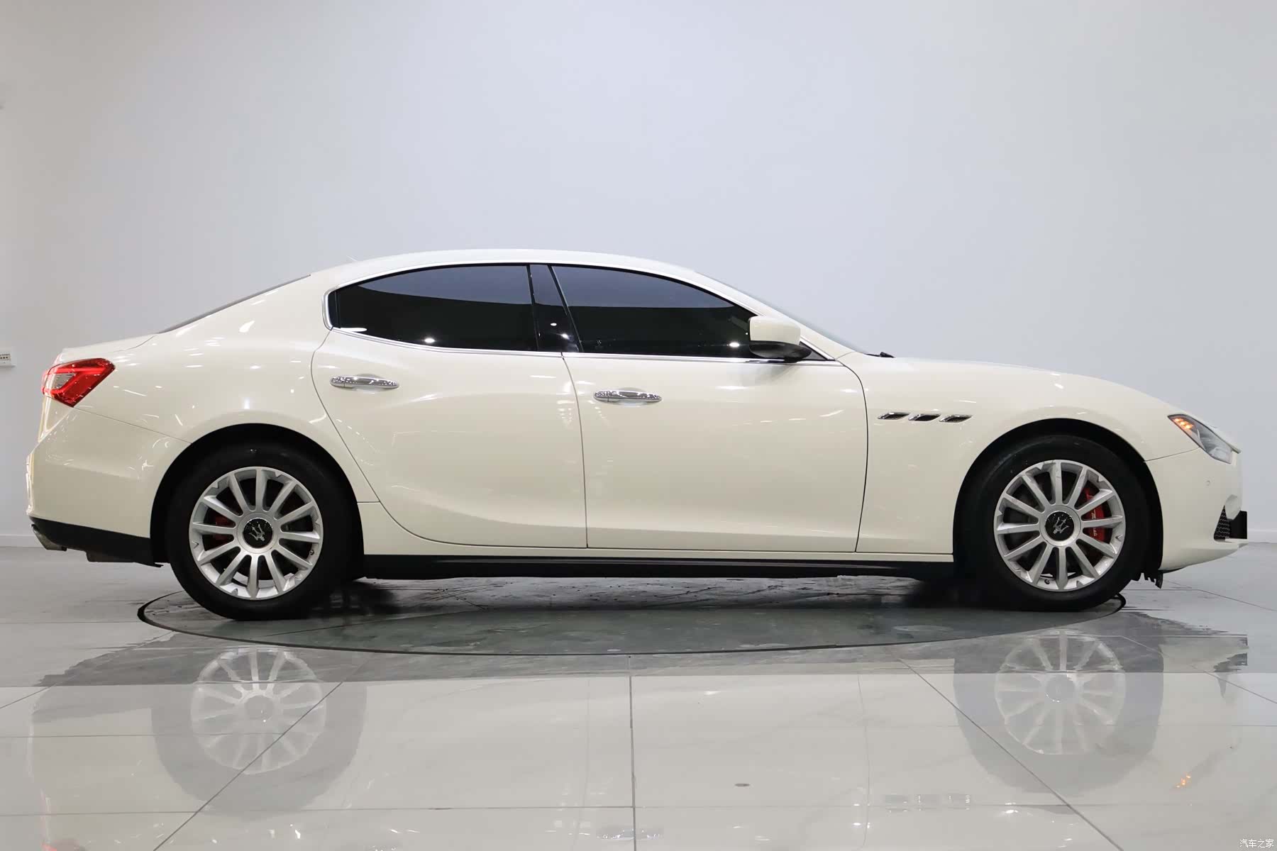 Maserati Ghibli, 2016 7