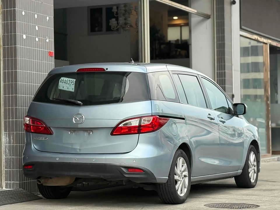 Mazda 5