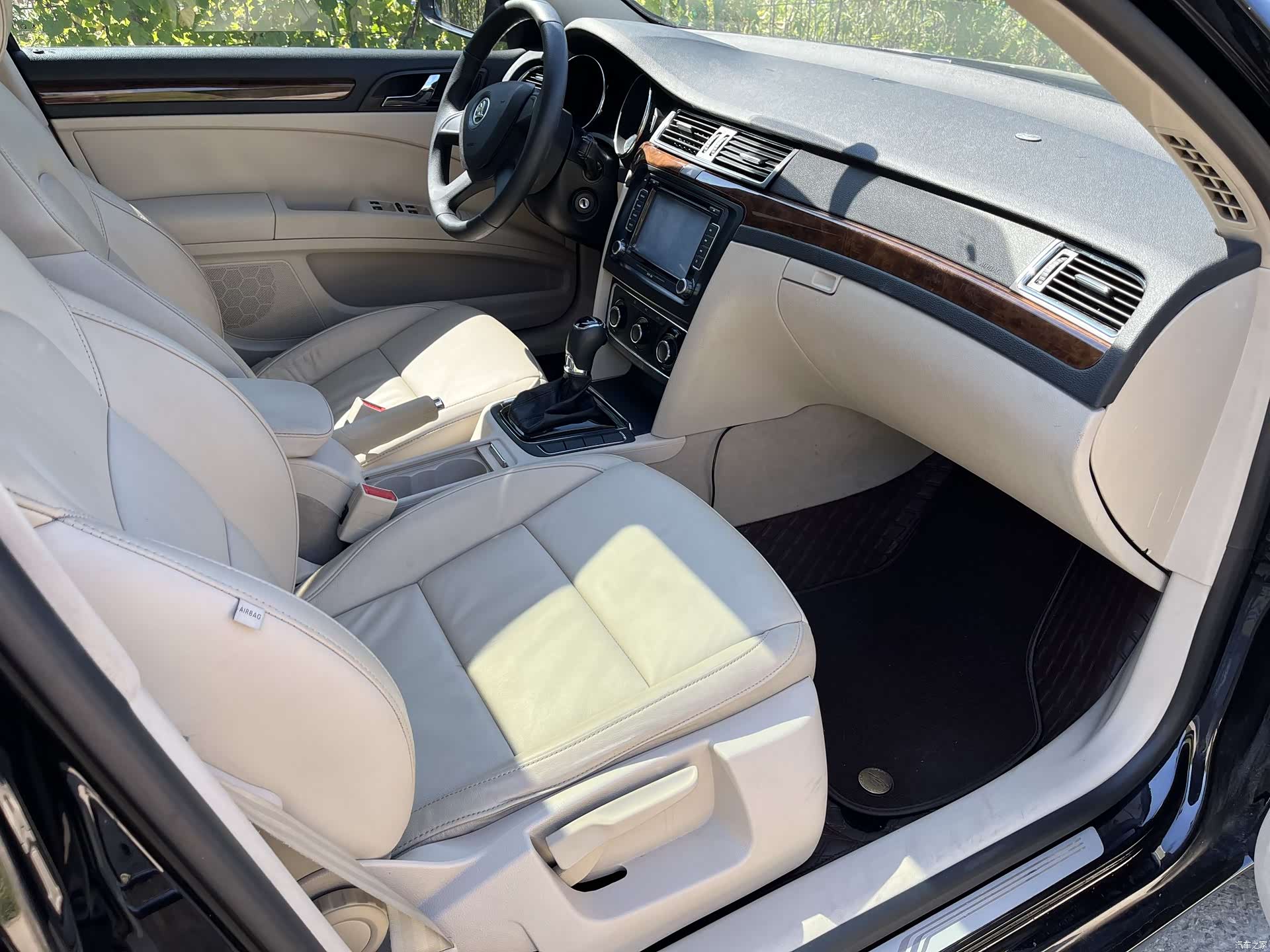 Skoda Superb, 2015 13