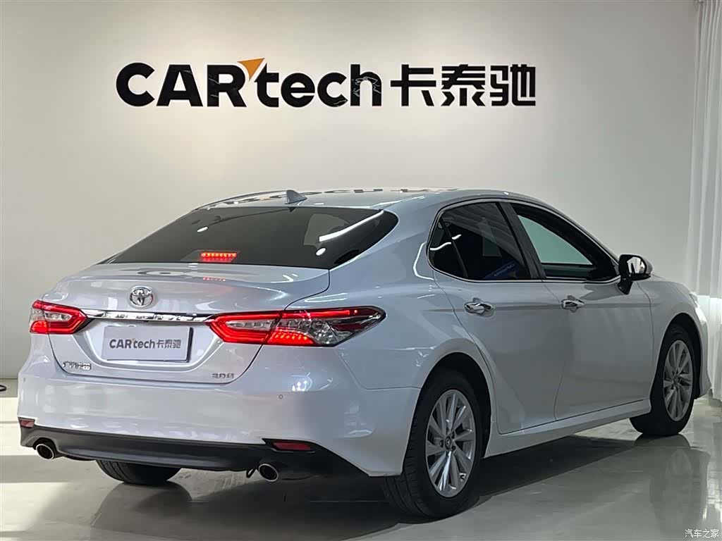 Toyota Camry, 2021 4