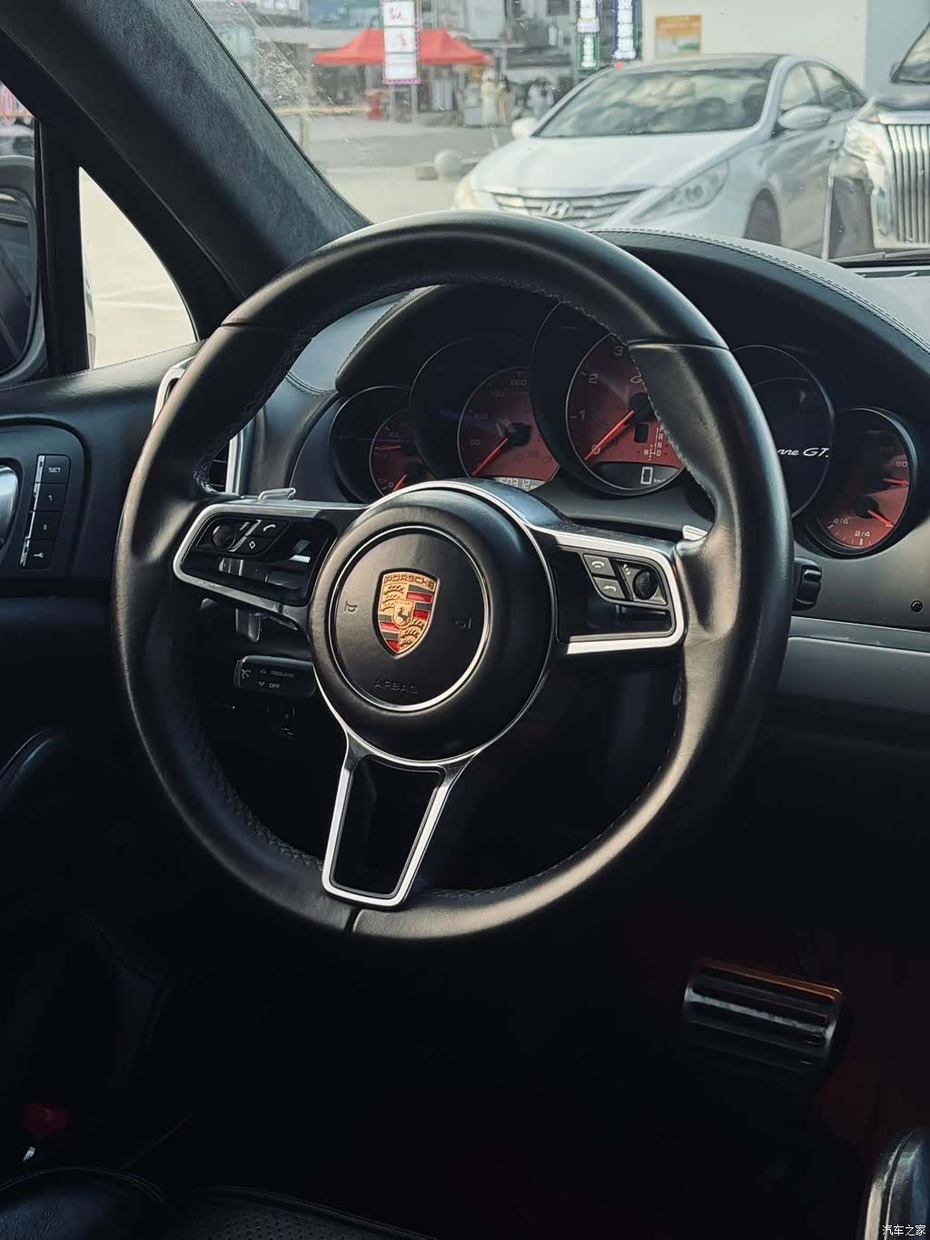 Porsche Cayenne, 2015 11