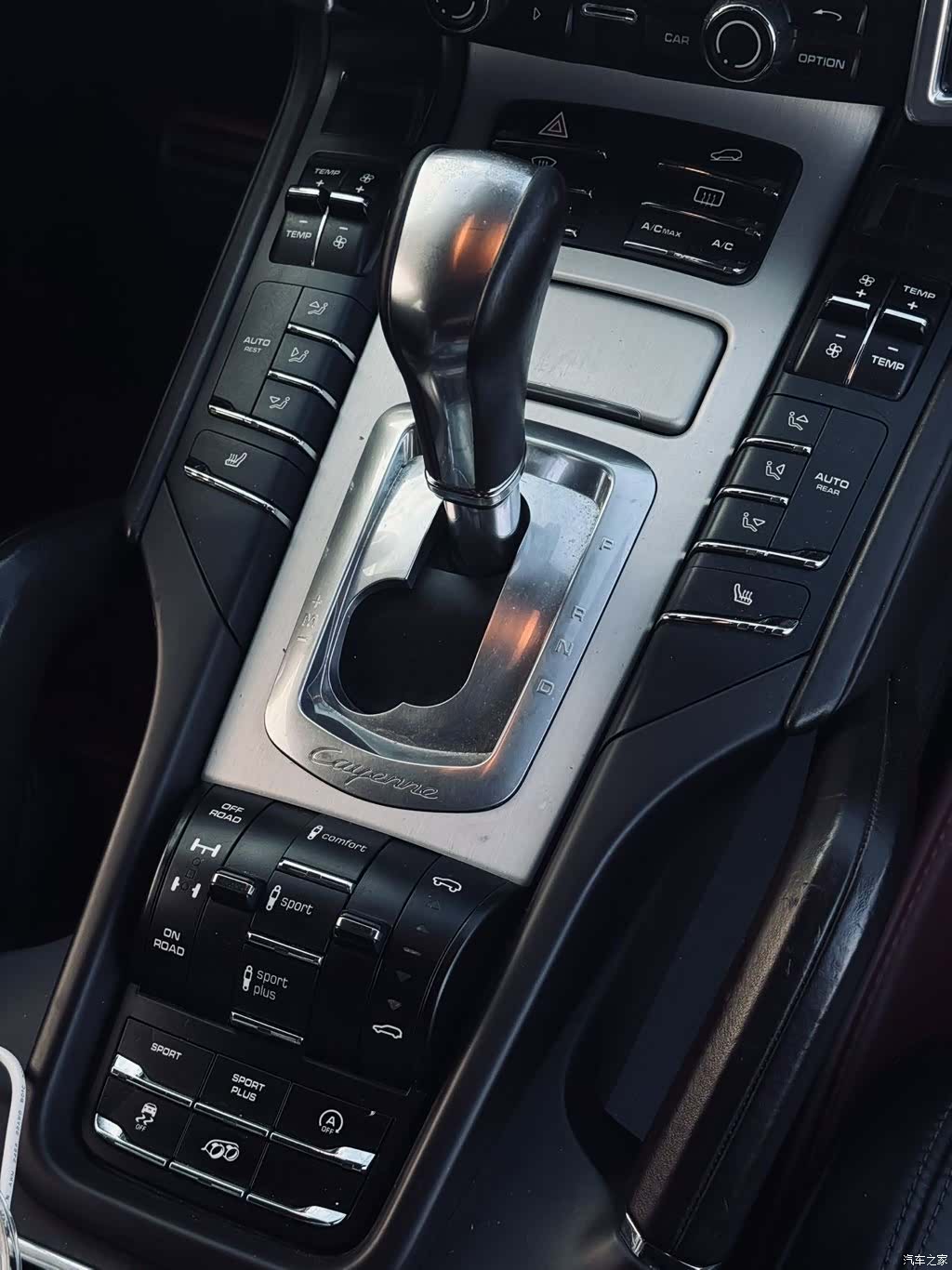 Porsche Cayenne, 2015 10
