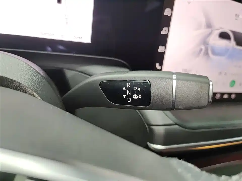 XPENG P7